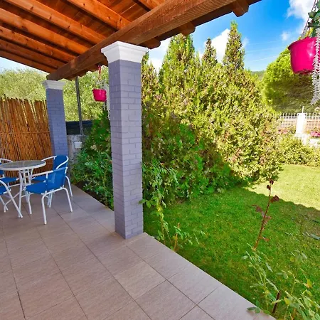 Ninas Apartment Linia