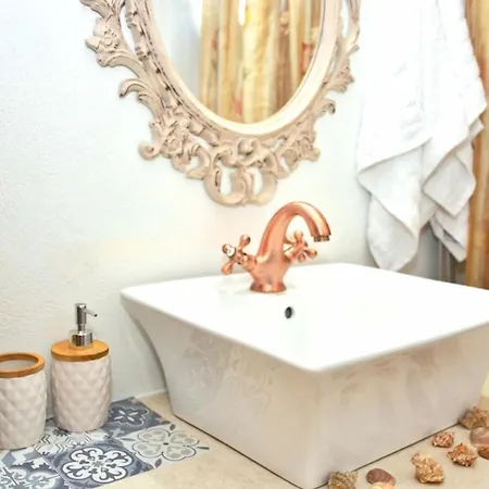 Ninas Apartment *